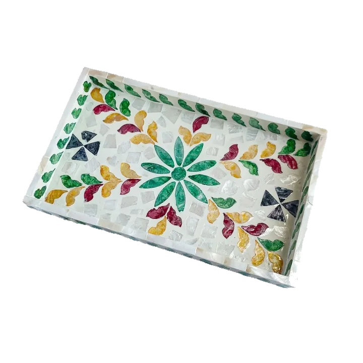 Поднос в виде ракушки